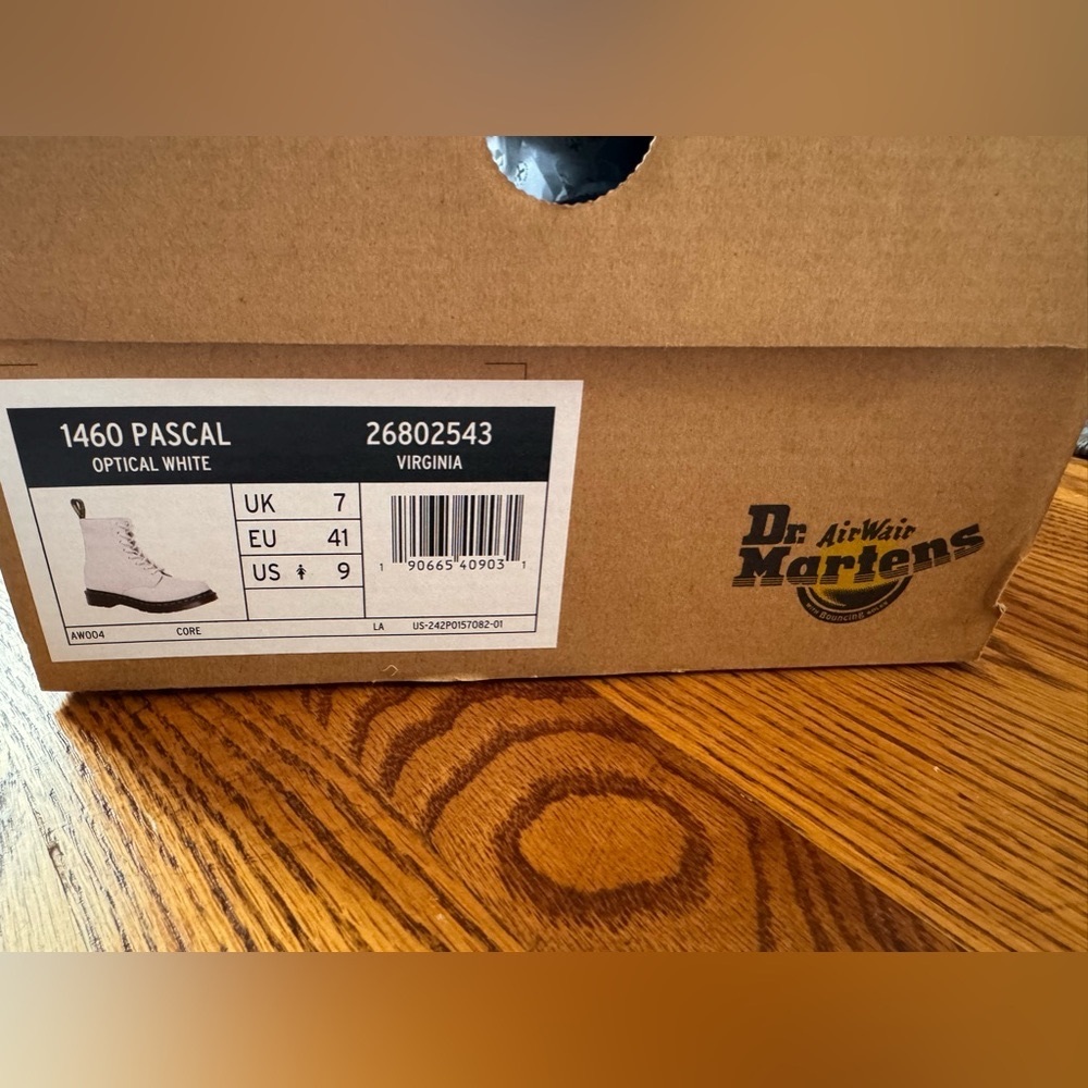 Dr. Martens 1460 Pascal Virginia  Leather Boots Size 9
